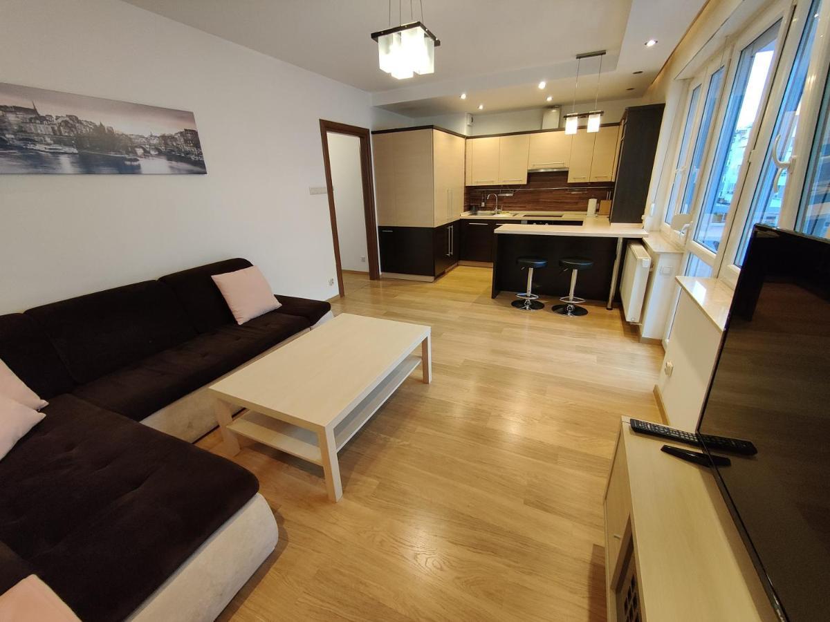 Apartament F&J #12 ทอรูน ภายนอก รูปภาพ